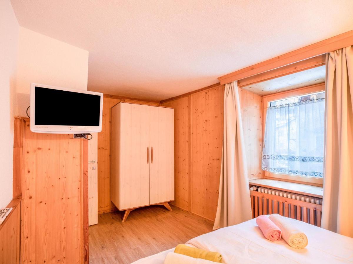 Chalet Osmar Appartamento 1 Campitello di Fassa Exterior foto